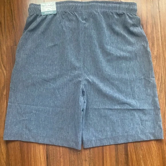 Tommy Bahama Kids Gray Elastic Waist Shorts - Picture 2 of 3